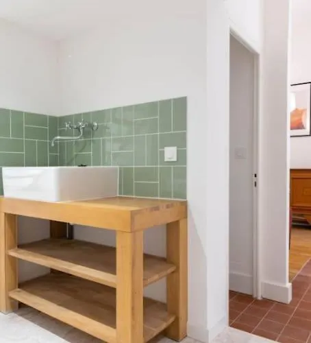 Bel Et Grand Quais De La Fontaine شقة *